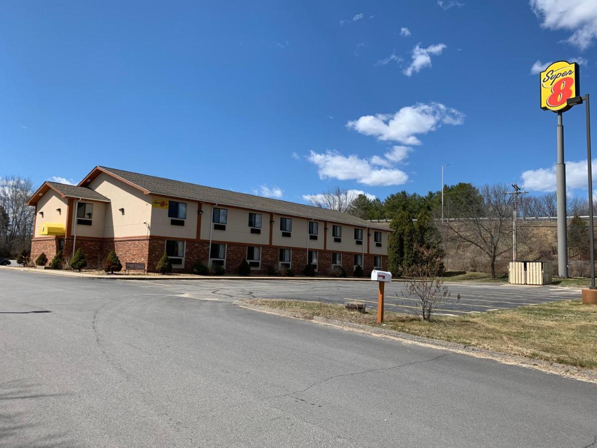 Super 8 By Wyndham Tilton/Lake Winnipesaukee Ngoại thất bức ảnh