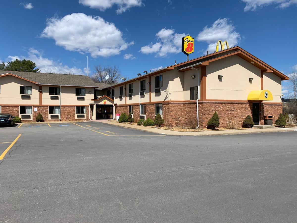 Super 8 By Wyndham Tilton/Lake Winnipesaukee Ngoại thất bức ảnh